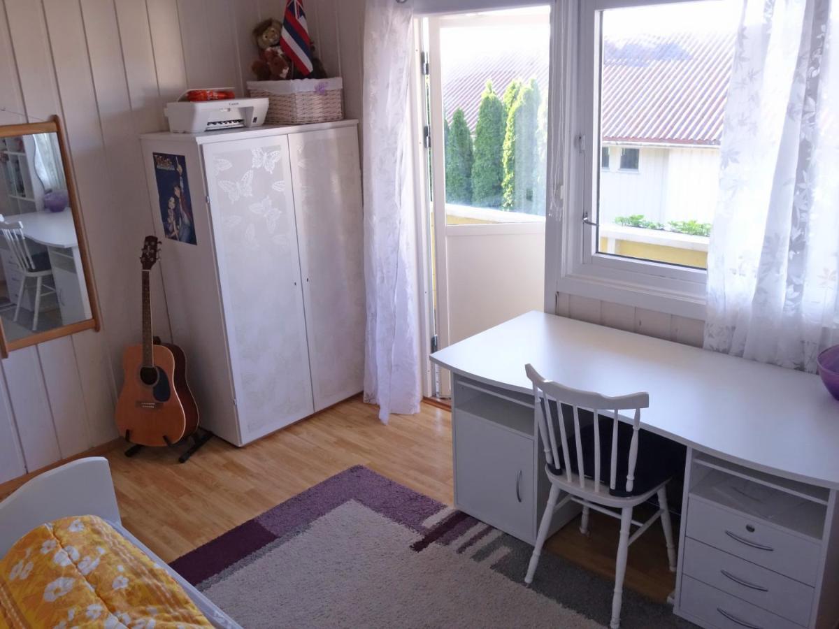Risor Bed & Breakfast, Randvik Strand Екстер'єр фото