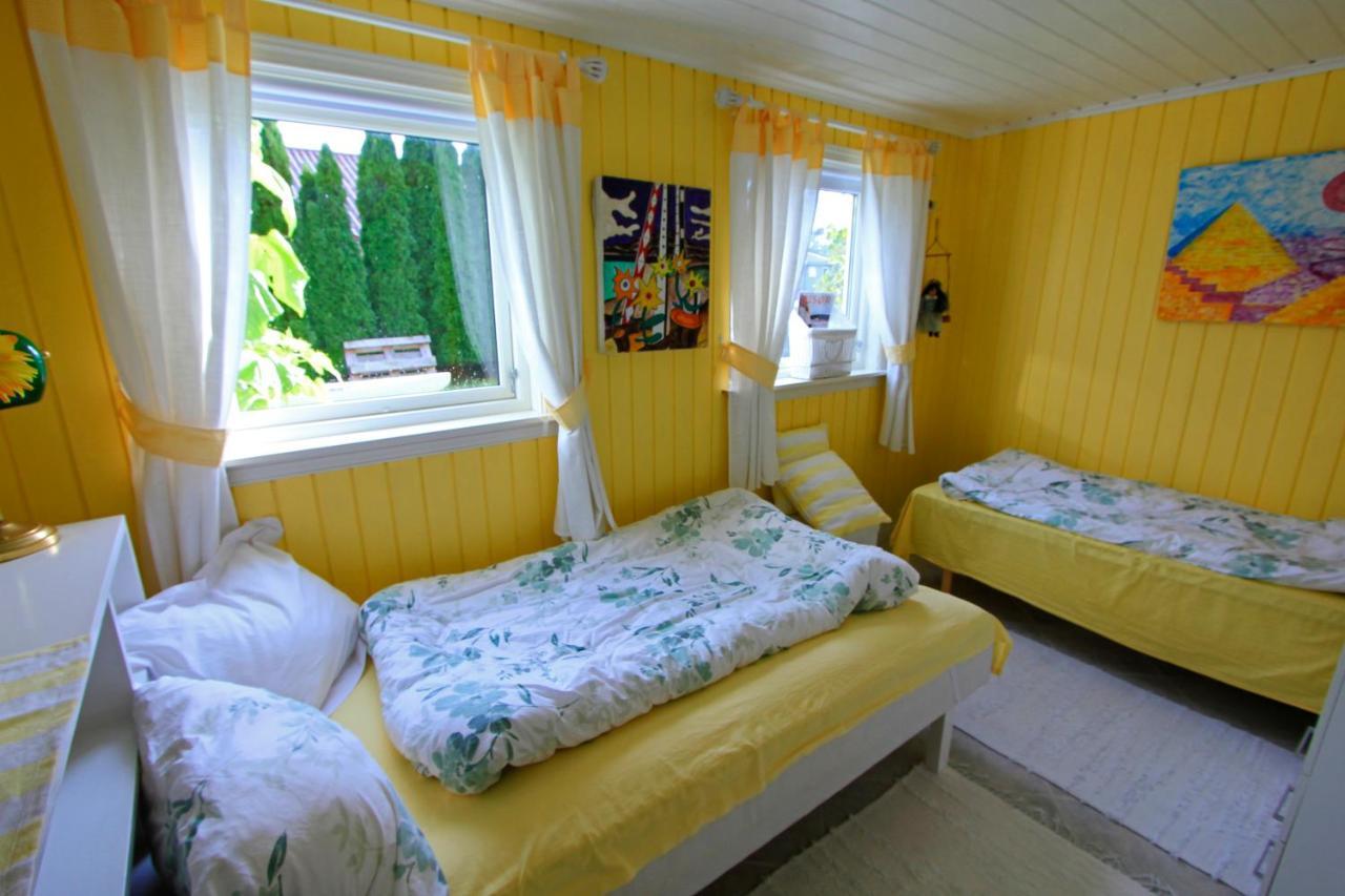 Risor Bed & Breakfast, Randvik Strand Екстер'єр фото